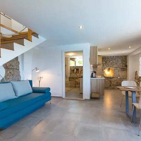 Retro On Island Mljet Villa