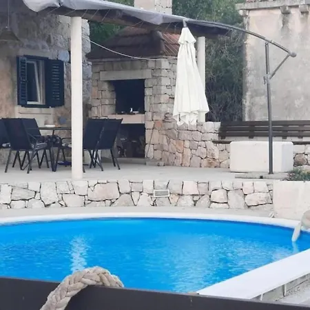 Retro On Island Mljet Villa