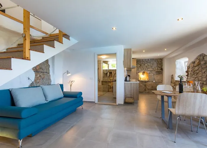 Retro On Island Mljet Villa