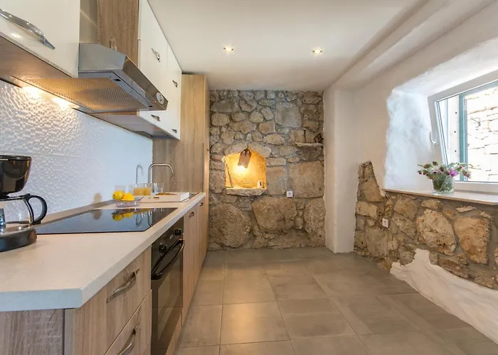 Retro On Island Mljet